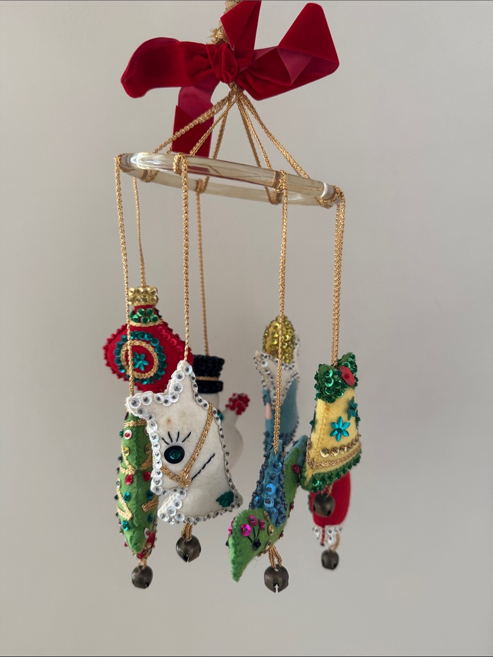 VNTG 1960s holiday decor: Handmade festive hanging mobile in felt and sequins